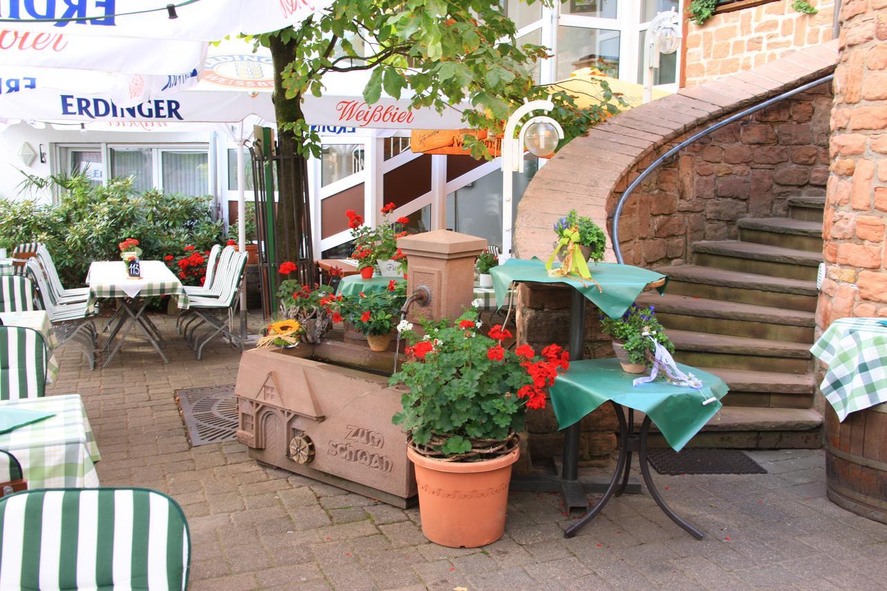 Hotel- Restaurant Zum Schwan Waldfischbach-Burgalben Eksteriør billede