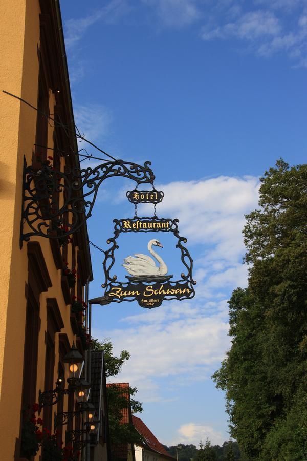 Hotel- Restaurant Zum Schwan Waldfischbach-Burgalben Eksteriør billede